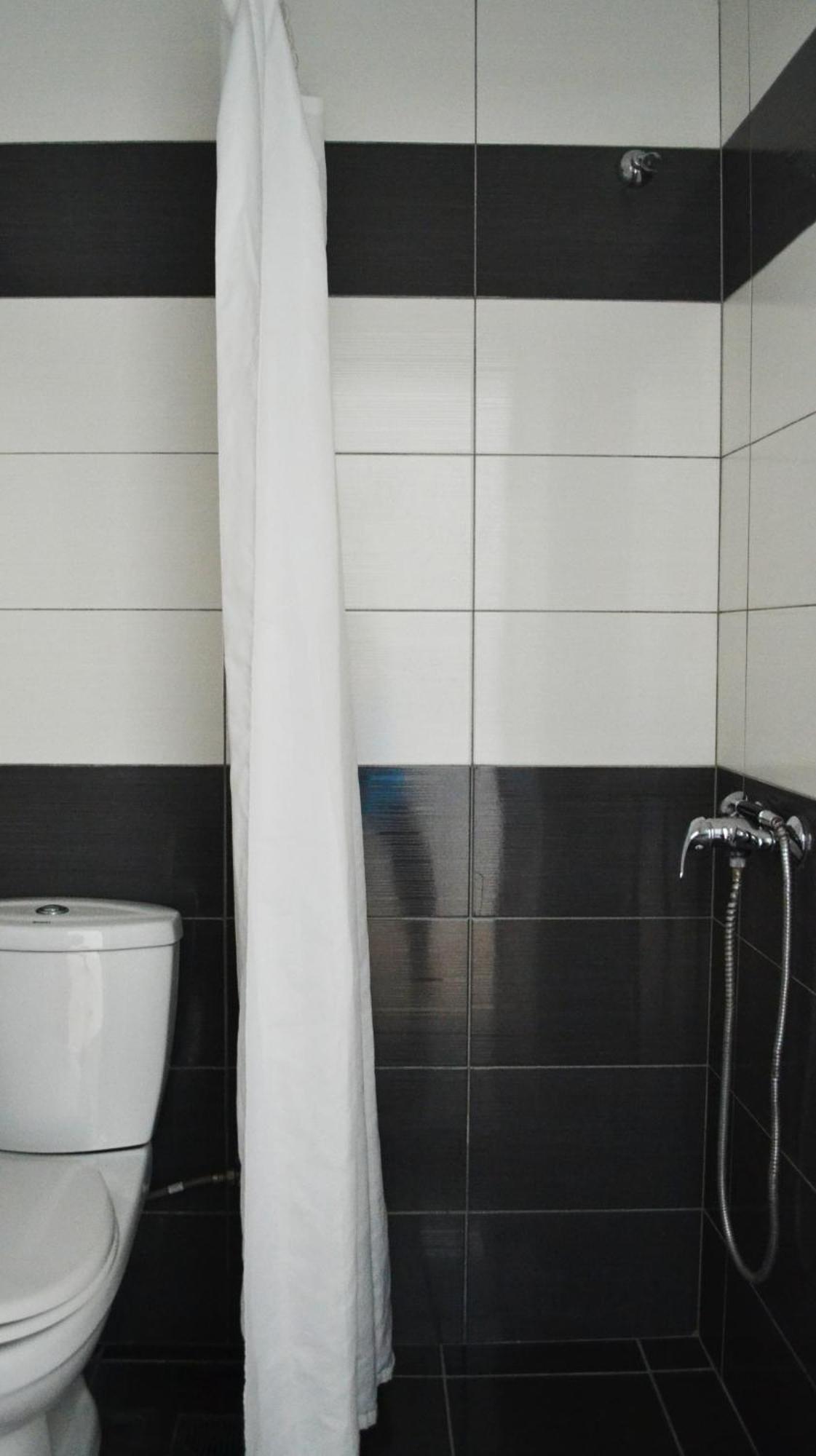 Sunflower Himara Room photo