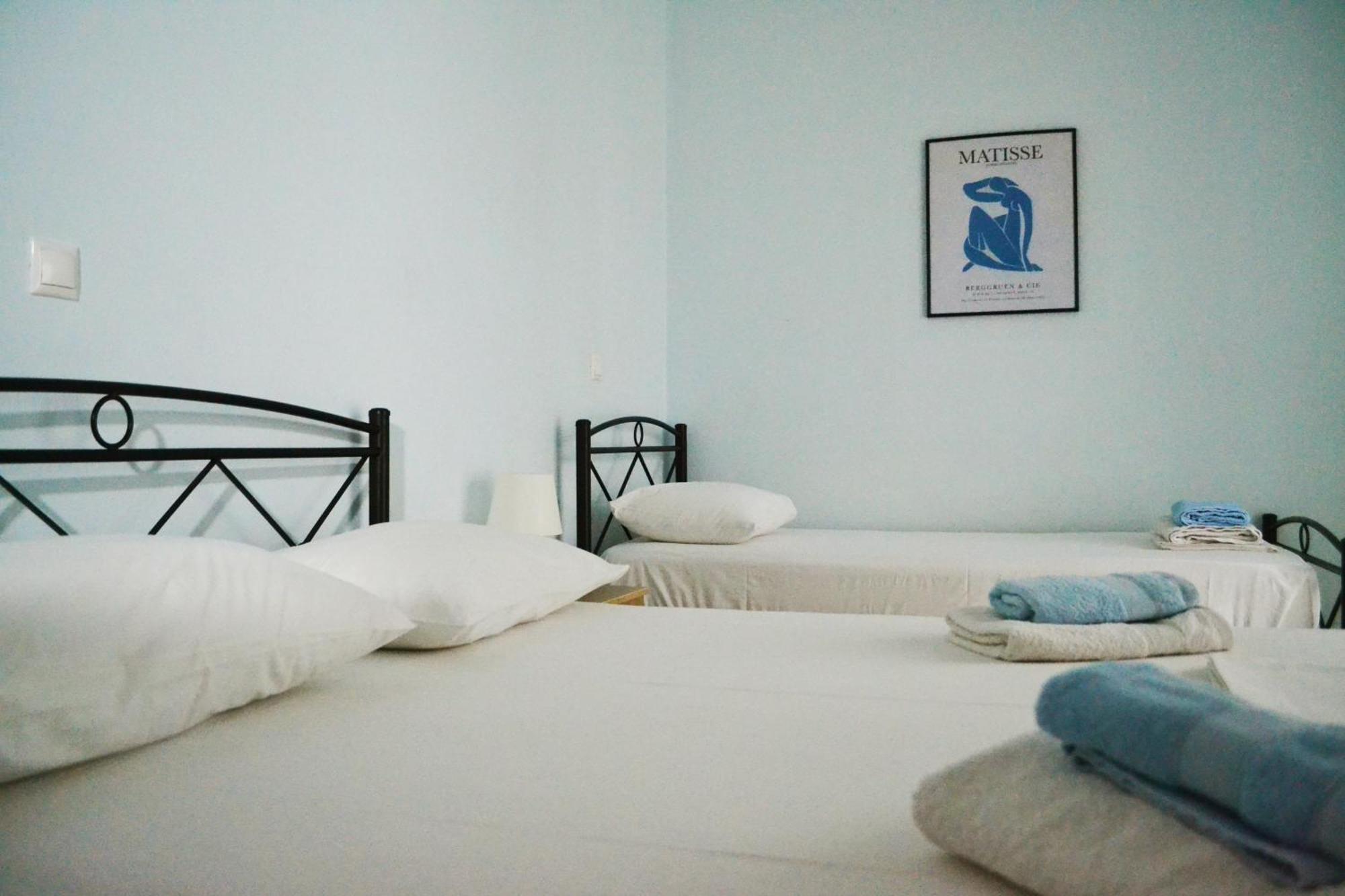 Sunflower Himara Room photo